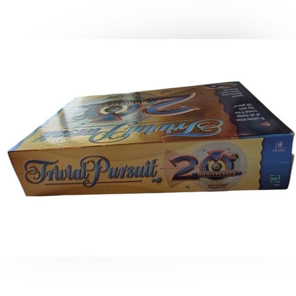 New Trivial Pursuit 20th Anniversary Edition Board Game Covering Years 1982-2002 - Picture 8 of 11